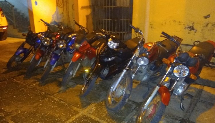 POLÍCIA CIVIL EM CAXIAS APREENDE 07 MOTOCICLETAS ROUBADAS