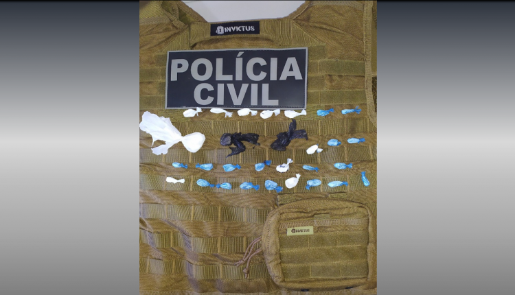 POLÍCIA CIVIL DE VARGEM GRANDE/MA PRENDE DUAS PESSOAS ENVOLVIDAS COM O TRÁFICO DE ENTORPECENTES. COM ELES FORAM APREENDIDAS PORÇÕES DE COCAÍNA.