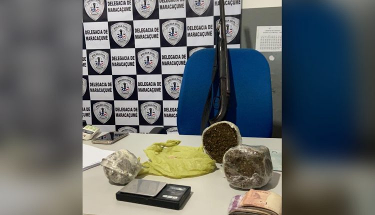 POLÍCIA CIVIL APREENDE DROGAS E MATERIAL UTILIZADO PARA EMBALAR DROGAS EM MARACAÇUMÉ