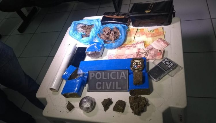 POLÍCIA CIVIL PRENDE MULHER COM 2,5KG DE MACONHA EM BACABAL