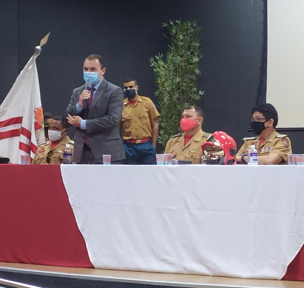 Delegado Geral Adjunto, Márcio Araújo, participa de aula inaugural da 15ª turma do Curso de Formação do Corpo de Bombeiros