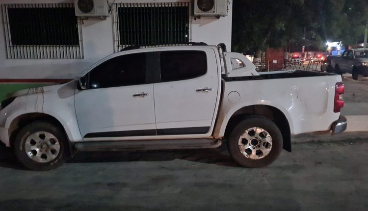 EM PALMEIRÂNDIA, AÇÃO DA POLÍCIA CIVIL APREENDE QUATRO CAMINHONETES COM SINAIS DE ADULTERAÇÃO