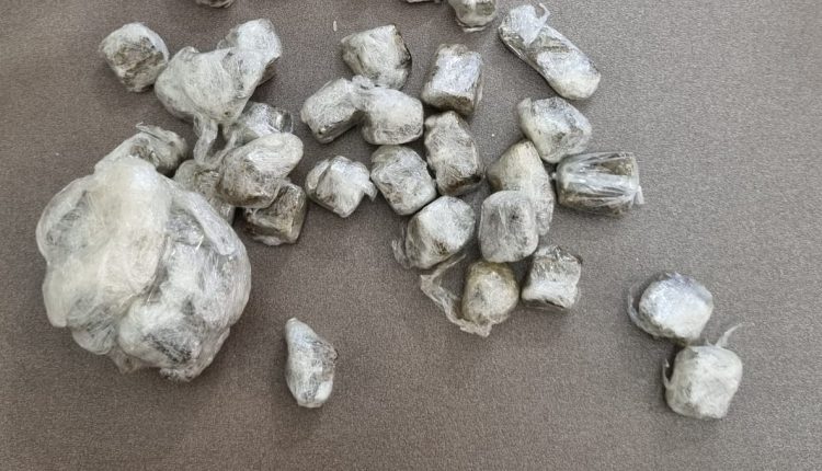 POLÍCIA CIVIL PRENDE, NO BAIRRO DO MONTE CASTELO, DOIS HOMENS POR TRÁFICO DE DROGAS