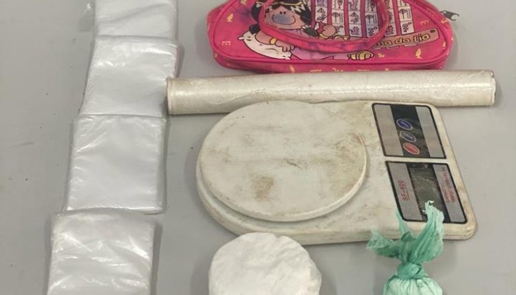 HOMEM É PRESO PELA POLÍCIA CIVIL COMERCIALIZANDO COCAÍNA EM BAIRRO DE SÃO LUÍS