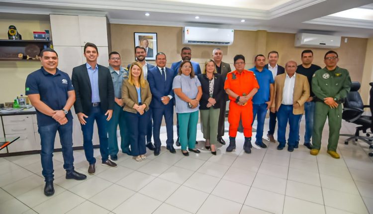 DELEGADO-GERAL JAIR PAIVA, PARTICIPA DE REUNIÃO PARA ALINHAR ESQUEMA DE SEGURANÇA DAS FESTIVIDADES DE CARNAVAL NA CAPITAL E NO INTERIOR DO ESTADO