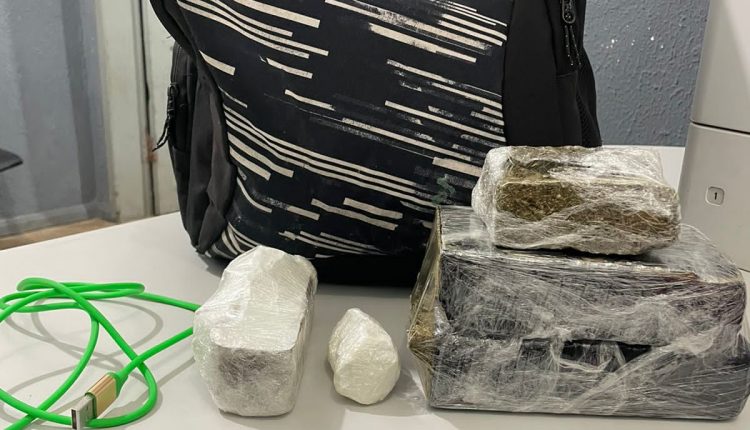 HOMEM QUE TRANSPORTAVA DROGAS DENTRO DE MOCHILA É PRESO PELA POLÍCIA CIVIL, EM IMPERATRIZ