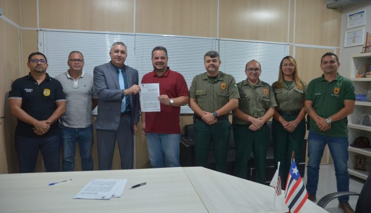 POLÍCIA CIVIL DO MARANHÃO E SECRETARIA DE ADMINISTRAÇÃO PENITENCIÁRIA, ASSINAM TERMO DE COOPERAÇÃO TÉCNICA PARA REALIZAÇÃO DE SERVIÇOS UTILIZANDO MÃO DE OBRA CARCERÁRIA