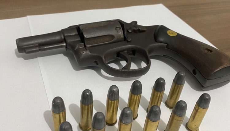 OPERAÇÃO ÁTRIA: POLÍCIA CIVIL PRENDE HOMEM POR POSSE IRREGULAR DE ARMA DE FOGO E VIOLÊNCIA DOMÉSTICA EM SÃO DOMINGOS DO MARANHÃO