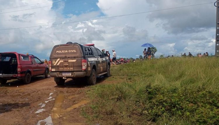 POLÍCIA CIVIL AUXILIA NO RESGATE DE FAMÍLIAS ISOLADAS E DESALOJADAS PELAS ENCHENTES NA REGIÃO DO MEARIM