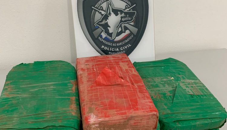 NO BAIRRO DE FÁTIMA, POLÍCIA CIVIL APREENDE SETE TABLETES DE CRACK E UM DE COCAÍNA