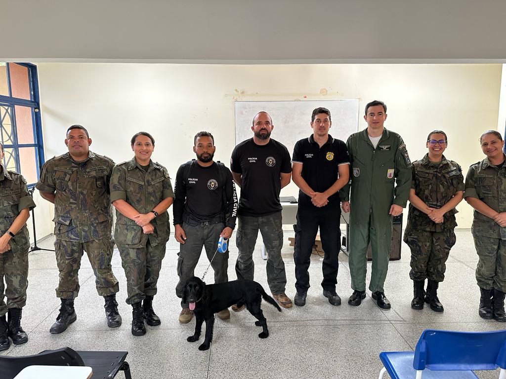 POLÍCIA CIVIL MINISTRA PALESTRA PREVENTIVA EM ALUSÃO AO DIA INTERNACIONAL DE COMBATE ÀS DROGAS EM ALCÂNTARA