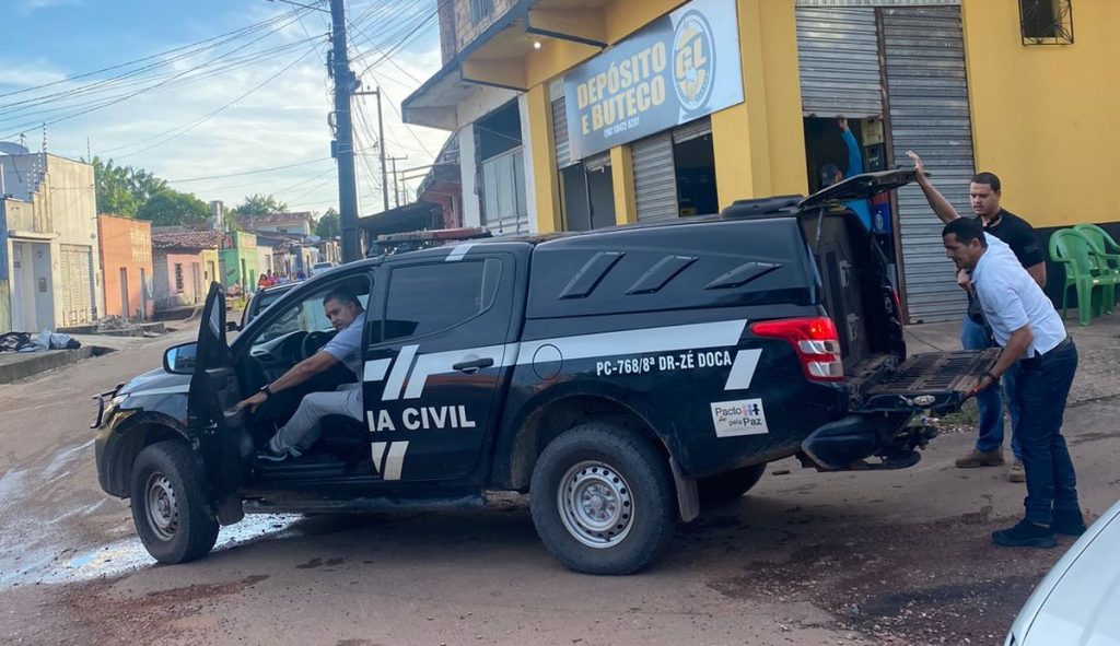 POLÍCIA CIVIL PRENDE TRAFICANTE EM SANTA LUZIA DO PARUÁ