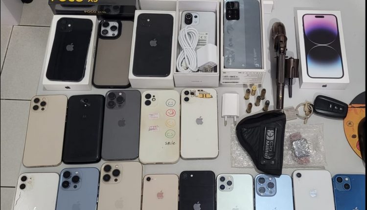 POLÍCIA CIVIL CUMPRE MANDADO DE BUSCA E APREENSÃO CONTRA ESTABELECIMENTO QUE VENDIA APARELHOS SEM NOTA FISCAL, EM CODÓ