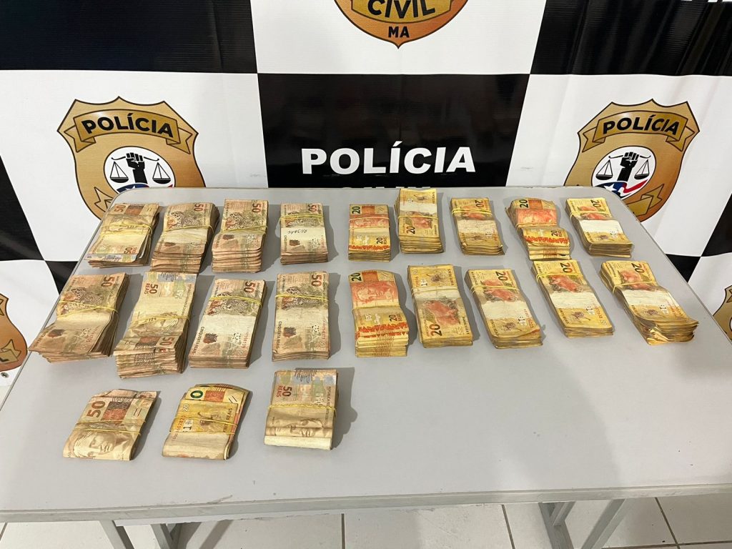 POLÍCIA CIVIL CUMPRE MANDADO DE BUSCA E APREENSÃO EM CASA DE DIARISTA E APREENDE QUASE 64 MIL REAIS SUBTRAÍDOS DE UMA RESIDÊNCIA EM SÃO LUÍS