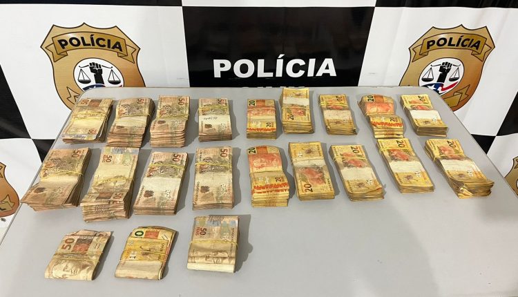 POLÍCIA CIVIL CUMPRE MANDADO DE BUSCA E APREENSÃO EM CASA DE DIARISTA E APREENDE QUASE 64 MIL REAIS SUBTRAÍDOS DE UMA RESIDÊNCIA EM SÃO LUÍS
