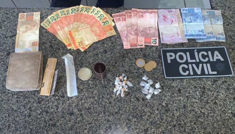 NA CIDADE DE ARAIOSES, POLÍCIA CIVIL PRENDE HOMEM POR TRÁFICO DE DROGAS