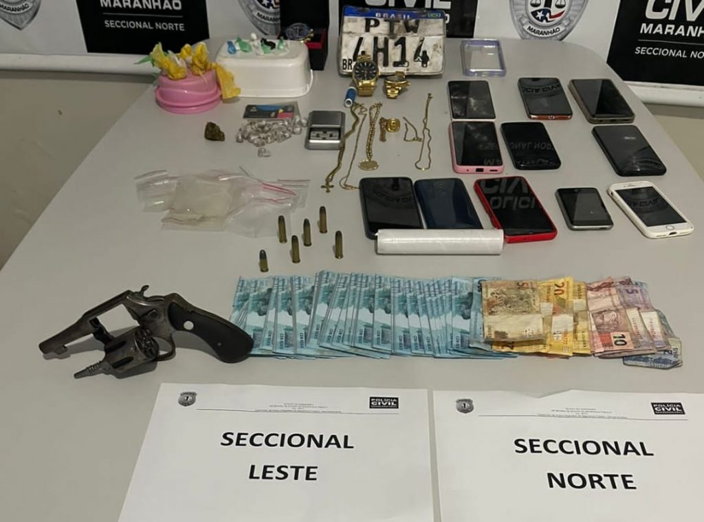 POLÍCIA CIVIL CONSEGUE INTERCEPTAR E PRENDER QUATRO HOMENS SUSPEITOS DE PRATICAREM ROUBOS NA REGIÃO DO PARQUE VITÓRIA