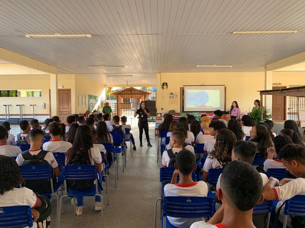 POLÍCIA CIVIL PROMOVE PALESTRAS SOBRE RELACIONAMENTOS ABUSIVOS EM ESCOLAS DA REDE PÚBLICA DE SÃO LUÍS