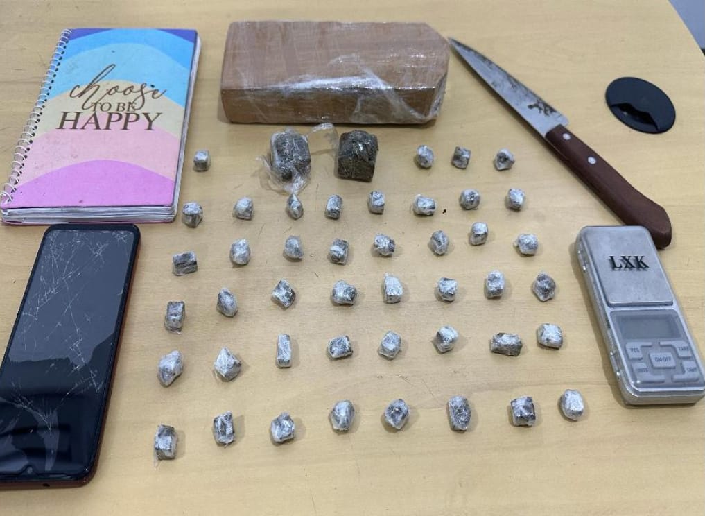 HOMEM QUE COMERCIALIZAVA DROGAS NA FEIRA DO JOÃO PAULO É PRESO PELA POLÍCIA CIVIL