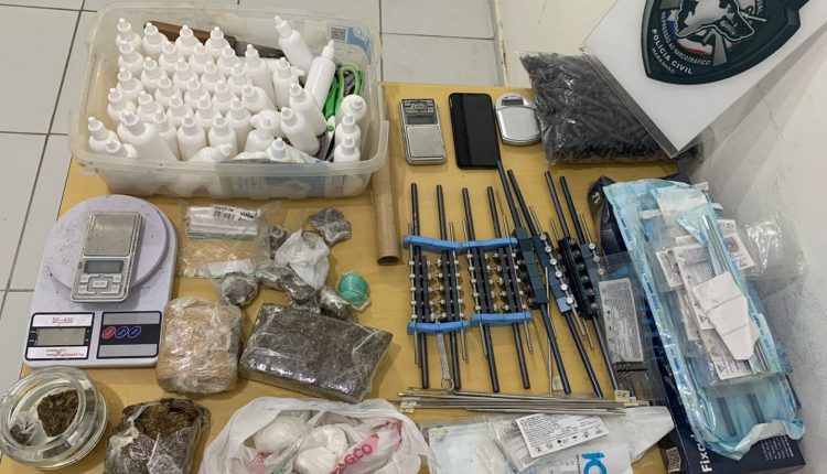 NO BAIRRO DA COHAB, EM SÃO LUÍS, POLÍCIA CIVIL DESMONTA ESQUEMA DE DELIVERY DE DROGAS; UM HOMEM FOI PRESO EM FLAGRANTE POR TRÁFICO