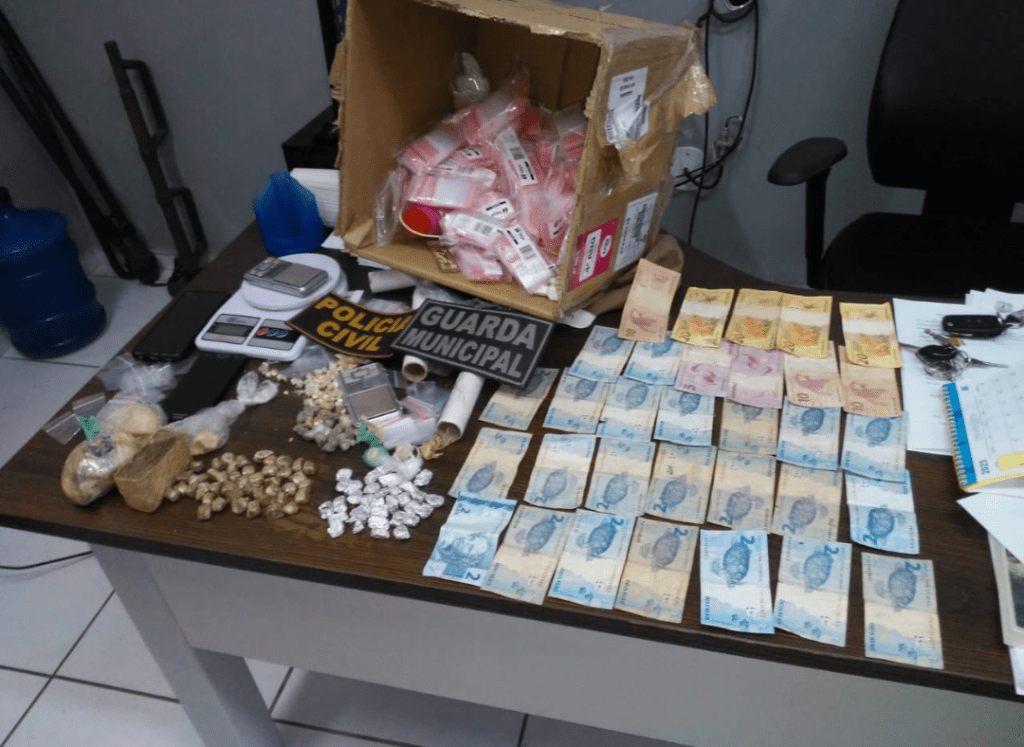 POLÍCIA CIVIL PRENDE,EM SÃO JOSÉ DE RIBAMAR, HOMEM POR TRÁFICO DE DROGAS