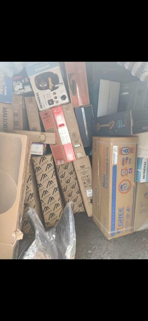 POLÍCIA CIVIL RECUPERA CARGA DE ELETROELETRÔNICOS AVALIADA EM MAIS DE 200 MIL REAIS QUE FOI ROUBADA EM SANTA LUZIA