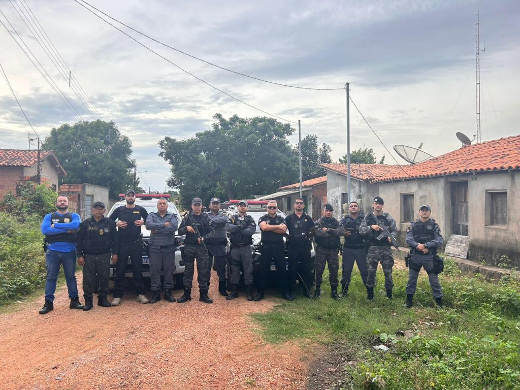 “OPERAÇÃO EXODUS” PRENDE, EM SÃO PEDRO DA ÁGUA BRANCA, CINCO PESSOAS POR TRÁFICO DE DROGAS, POSSE IRREGULAR DE ARMA DE FOGO E TENTATIVA DE HOMICÍDIO