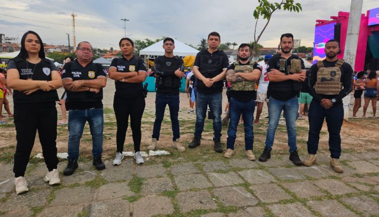 NO CIRCUITO BEIRA-MAR, POLÍCIA CIVIL INTENSIFICA ESQUEMA DE SEGURANÇA NO PRIMEIRO DIA DE PRÉ-CARNAVAL,EM SÃO LUÍS