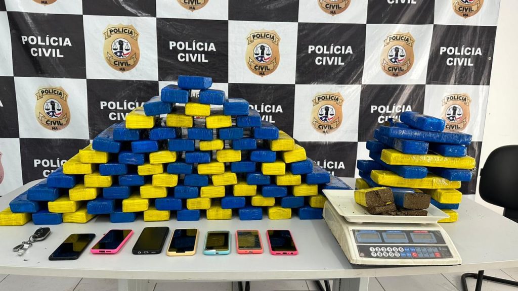 NA REGIÃO METROPOLITANA DE SÃO LUÍS, POLÍCIA CIVIL PRENDE 100 KG DE MACONHA E PRENDE CINCO PESSOAS