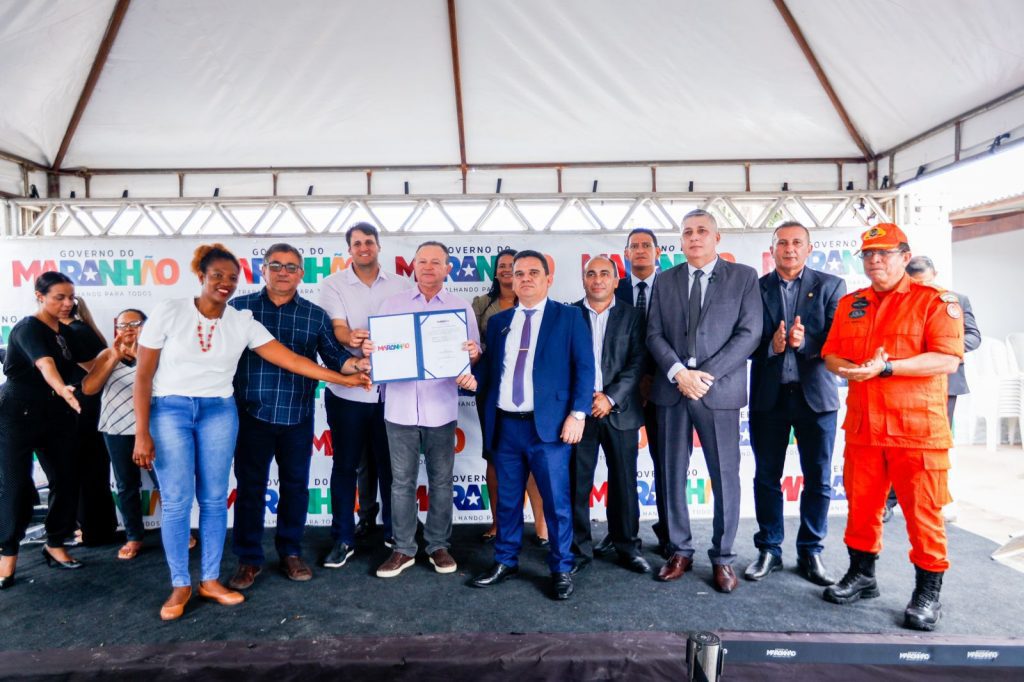 GOVERNO ENTREGA REFORMA DE DELEGACIAS NA GRANDE ILHA E DETERMINA MAIS 15 OBRAS NO INTERIOR DO ESTADO