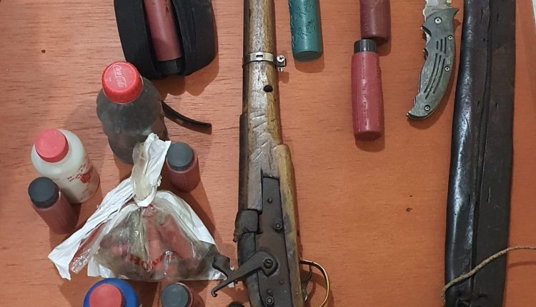 DUPLA É PRESA PELA POLÍCIA CIVIL POR ROUBOS A MOTOCICLETA EM BAIRROS DE CAXIAS