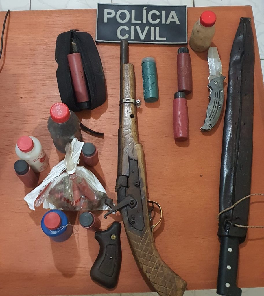 DUPLA É PRESA PELA POLÍCIA CIVIL POR ROUBOS A MOTOCICLETA EM BAIRROS DE CAXIAS