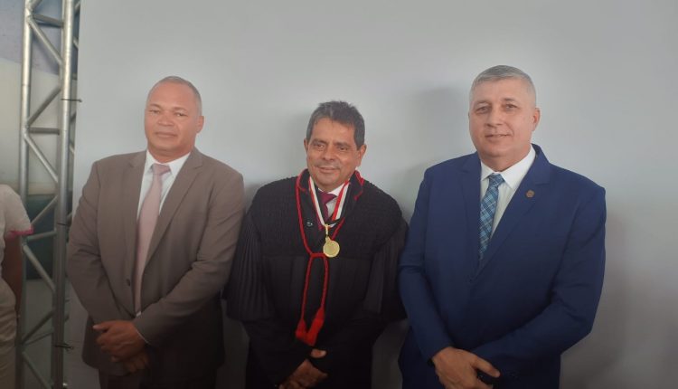 DELEGADO-GERAL JAIR PAIVA PARTICIPA DE POSSE DO NOVO PROCURADOR-GERAL