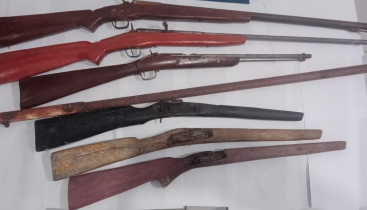POLÍCIA CIVIL FECHA OFICINA CLANDESTINA DE ARMAS DE FOGO EM TUTÓIA
