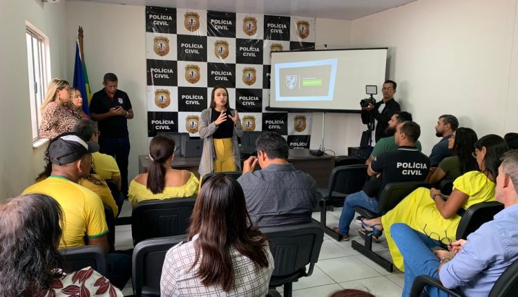 SERVIDORES DA SEDE ADMINISTRATIVA DA PC-MA PARTICIPAM DE PALESTRA ALUSIVA AO SETEMBRO AMARELO