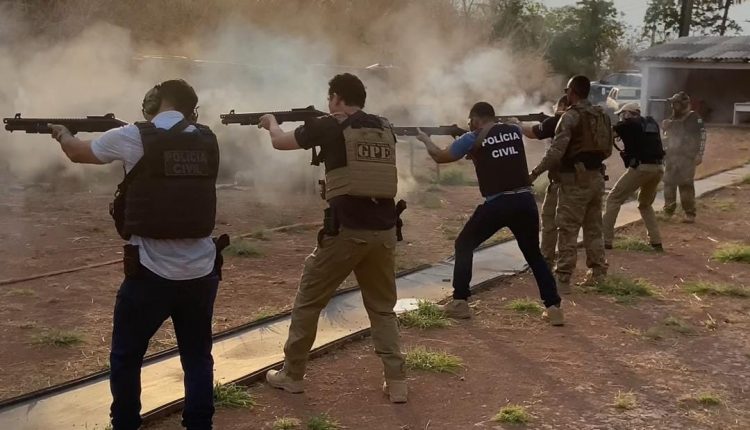 POLICIAIS CIVIS DE IMPERATRIZ PARTICIPAM DE TREINAMENTO DE MANUSEIO E USO DA ESPINGARDA CBC PUMP MILITARY 3.0