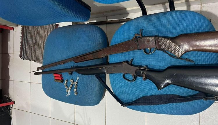 EM CODÓ, POLÍCIA CIVIL PRENDE DUPLA POR TRÁFICO DE DROGAS E PORTE ILEGAL DE ARMA DE FOGO
