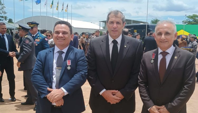 DELEGADO-GERAL DA PC-MA É HOMENAGEADO COM MEDALHA MÉRITO DA FORÇA NACIONAL