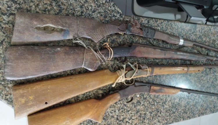 OPERAÇÃO POLICIAL APREENDE ARMAS DE FOGO E PRENDE UM HOMEM EM BURITICUPU