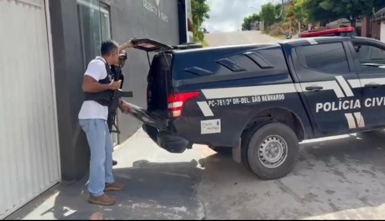 POLÍCIA CIVIL PRENDE SUSPEITO DE PARTICIPAÇÃO EM HOMICÍDIO OCORRIDO EM SANTANA DO MARANHÃO