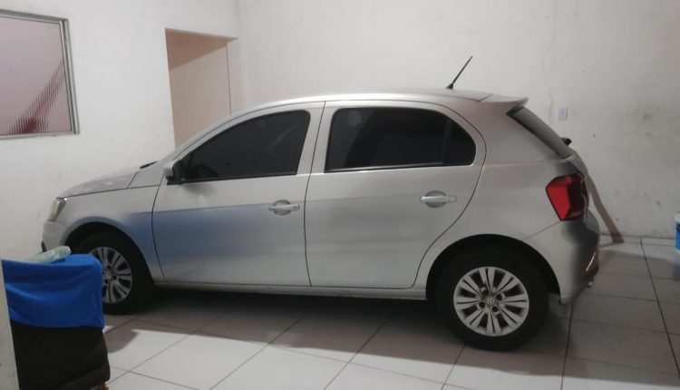 POLÍCIA CIVIL PRENDE, EM CAXIAS, INTEGRANTE DE GRUPO CRIMINOSO ATUANTE NOS CRIMES ROUBO, FURTO E CLONAGEM DE VEÍCULOS