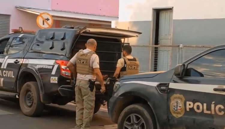 POR TRÁFICO DE INFLUÊNCIA, POLÍCIA CIVIL PRENDE PROFESSOR EM IMPERATRIZ