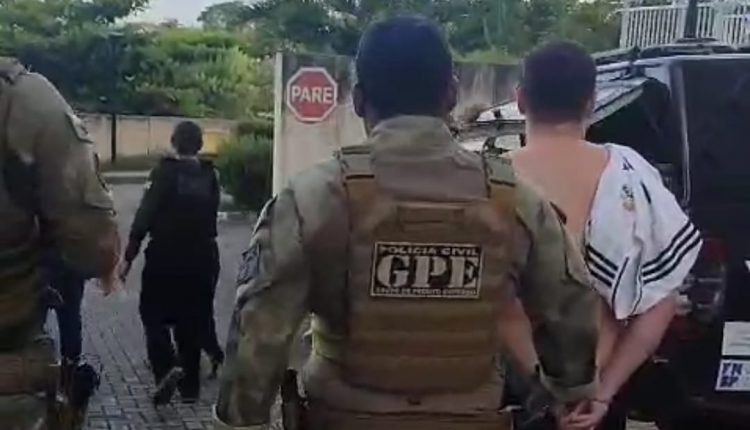 EM SÃO LUÍS, POLÍCIA CIVIL PRENDE LIDERANÇA DO TRÁFICO DE DROGAS DA CIDADE DE PORTO ALEGRE, NO RS