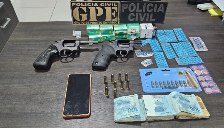 POLÍCIA CIVIL APREENDE ARMAS, MUNIÇÕES E REMÉDIOS IRREGULARES EM PINHEIRO