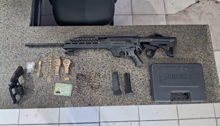 POLÍCIA CIVIL PRENDE, EM BARREIRINHAS, FORAGIDO CONDENADO A 36 ANOS POR TRÁFICO E HOMICÍDIO QUALIFICADO