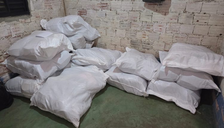 POLÍCIA CIVIL PRENDE DUAS PESSOAS COM CARGA DE PRODUTOS FALSIFICADOS EM TIMON