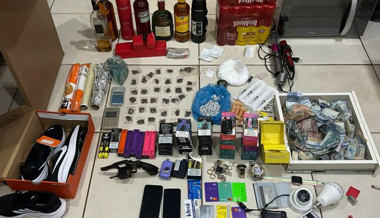 AÇÃO INTEGRADA RESULTA NA APREENSÃO DE DROGAS E ARMA DE FOGO EM PRESIDENTE DUTRA