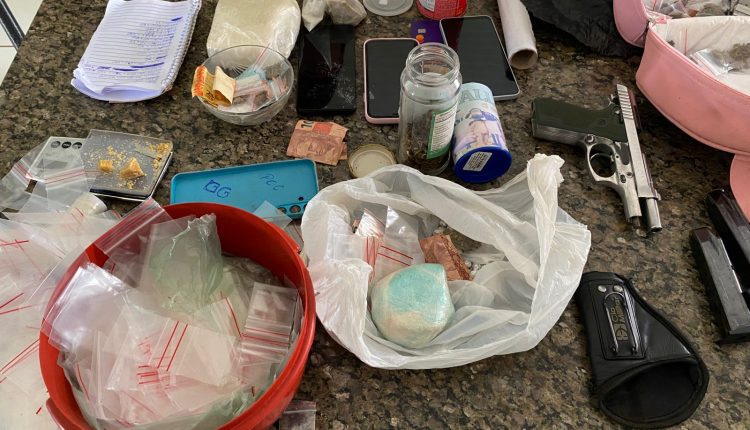 OPERAÇÃO CONJUNTA PRENDE SUSPEITO POR TRÁFICO DE DROGAS EM SÃO DOMINGOS DO AZEITÃO