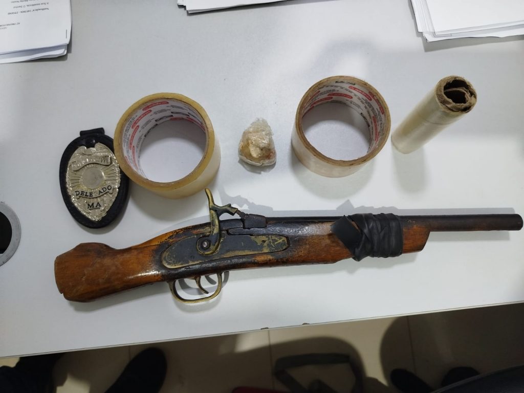SUSPEITO POR TRÁFICO DE DROGAS E POSSE IRREGULAR DE ARMA DE FOGO É CAPTURADO EM ITAPECURU-MIRIM
