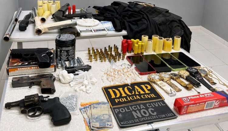 EM TIMON, POLÍCIA CIVIL PRENDE DOIS HOMENS QUE SE PASSAVAM POR POLICIAIS PARA COMETER CRIMES